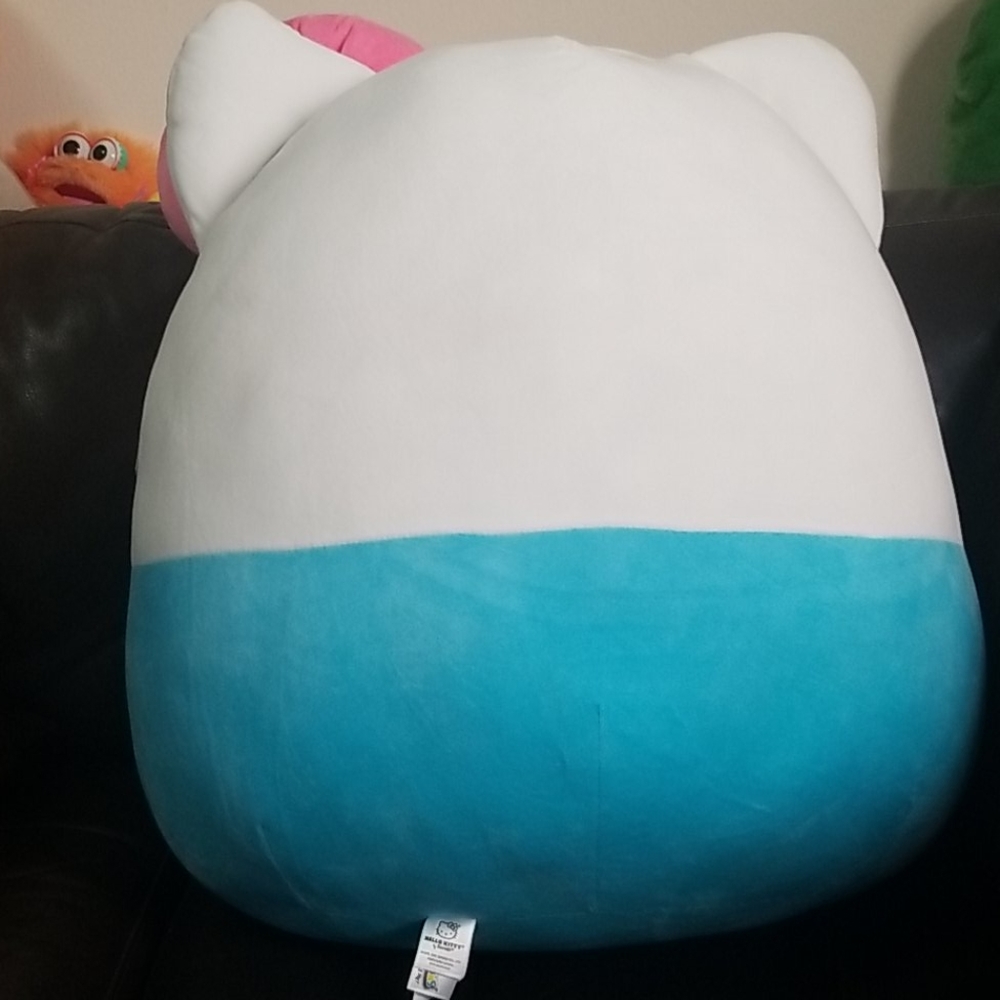 New Limited Editon Hello Kitty 20" Squishmallows - Picture 7 of 11